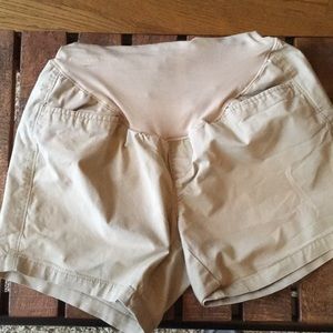 Maternity shorts